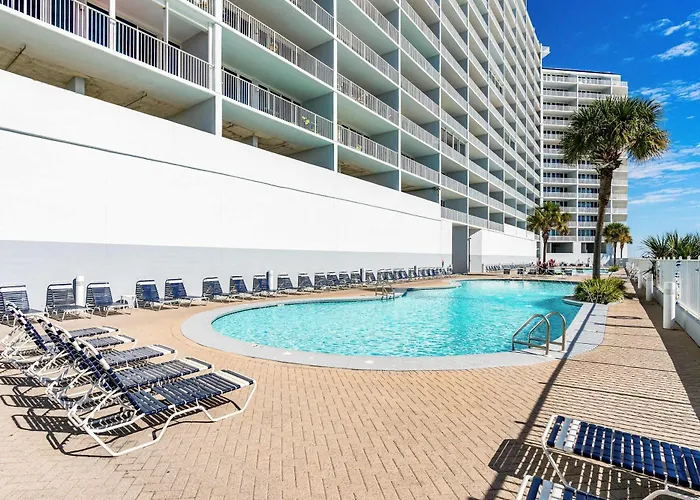 Gulf-front Retreat Perfect For Couples With Shared Pool & Hot Tub Free Wifi & Wd